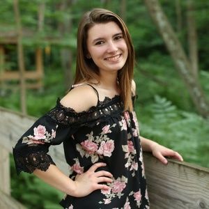 Meet your Posher, Alyssa